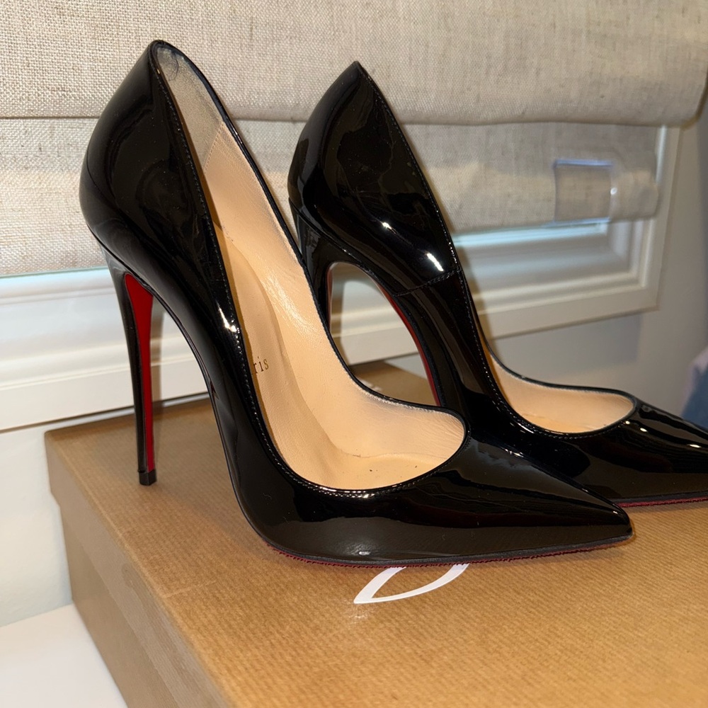 Elegant Black Stiletto Heels